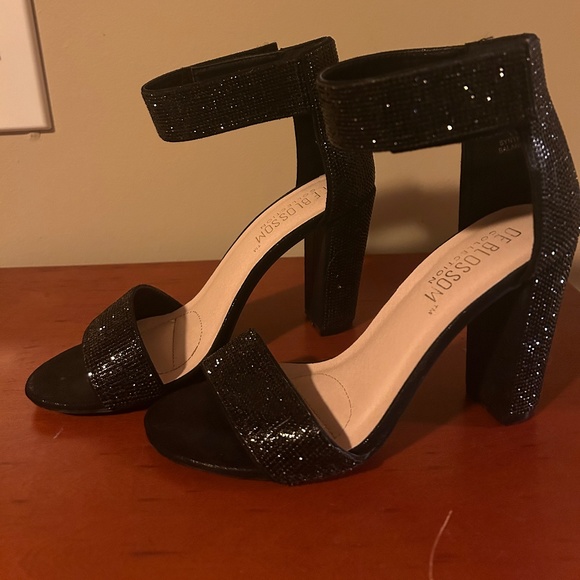 DeBlossom Formal High Heels - Picture 1 of 4